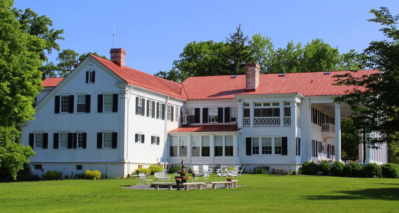 Отель Historic Rosemont Manor Berryville Экстерьер фото